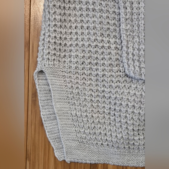 NWT Maurices Fringed Open-Front Gray Sweater - Picture 3 of 11